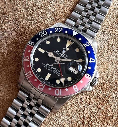 what is the arrow on a rolex gmt master|rolex gmt master 1675.